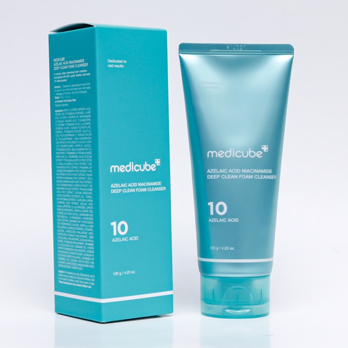 Azelaic Acid + Niacinamide Cleansing Foam de MEDICUBE