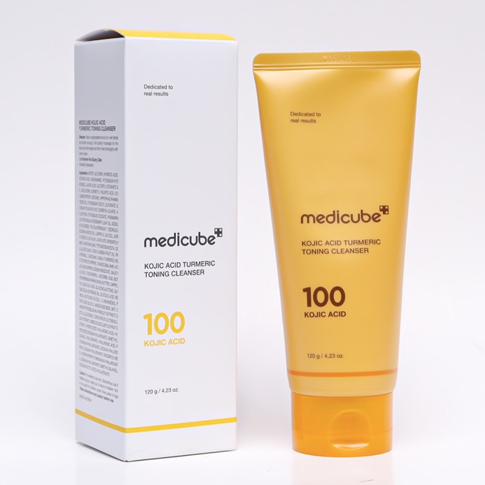 Kojic Acid + Turmeric Cleansing Foam de MEDICUBE
