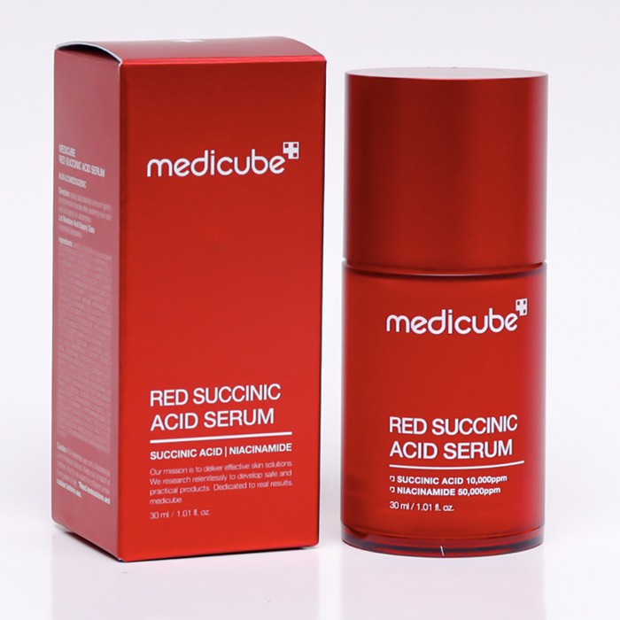 Red Succinic Acid Serum de MEDICUBE