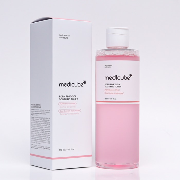 PDRN Pink Cica Soothing Toner de MEDICUBE